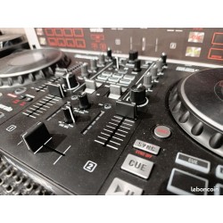 Numark mixtrack pro platinium fx