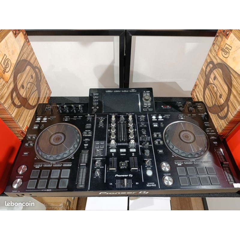 Pioneer xdj rx2 avec housse Magma - garantie 6 mois