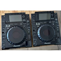 Lot de 2 platines Pioneer cdj 2000 avec housses Zomo