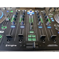 Denon prime 4 avec flight case - Garantie 6 mois