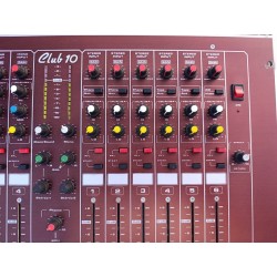 FREEVOX CLUB 10 avec flight case pro