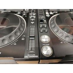 Lot de 2 platines Pioneer cdj 2000 nexus 2 avec decksaver