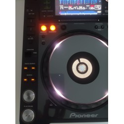 LOT DE 2 PLATINES PIONEER CDJ 2000 NEXUS avec flight case individuel