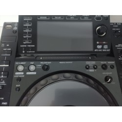 LOT DE 2 PLATINES PIONEER CDJ 2000 NEXUS avec flight case individuel