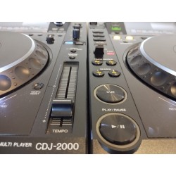 Lot de 2 Pioneer cdj 2000 avec 2 decksaver neuf - Garantie 6 mois