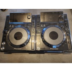 Lot de 2 Pioneer cdj 2000 nexus avec flights et decksaver