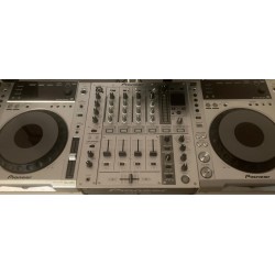 Pack 2 platines Pioneer cdj 850s + Pioneer djm 700s