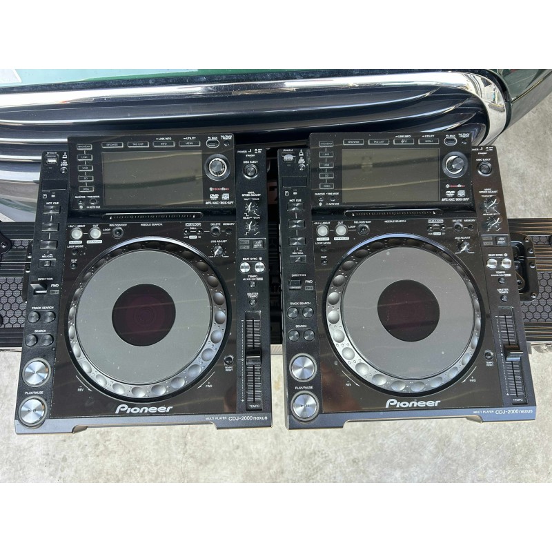 Lot de 2 platines Pioneer cdj 2000 nexus avec 2 Decksaver