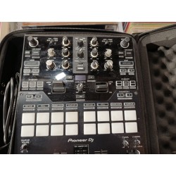 Pioneer DJM S7 avec Housse...
