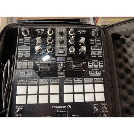 Pioneer DJM S7 avec Housse Pioneer